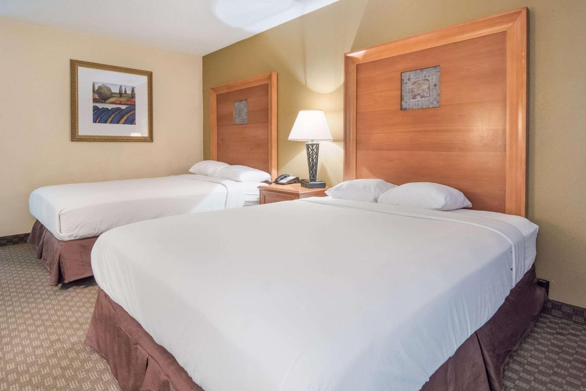 Rodeway Inn Дънканвил Екстериор снимка