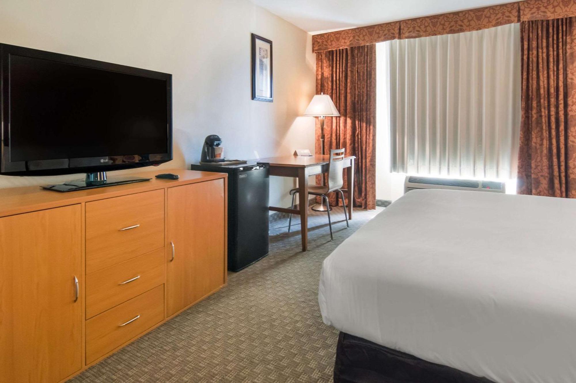 Rodeway Inn Дънканвил Екстериор снимка